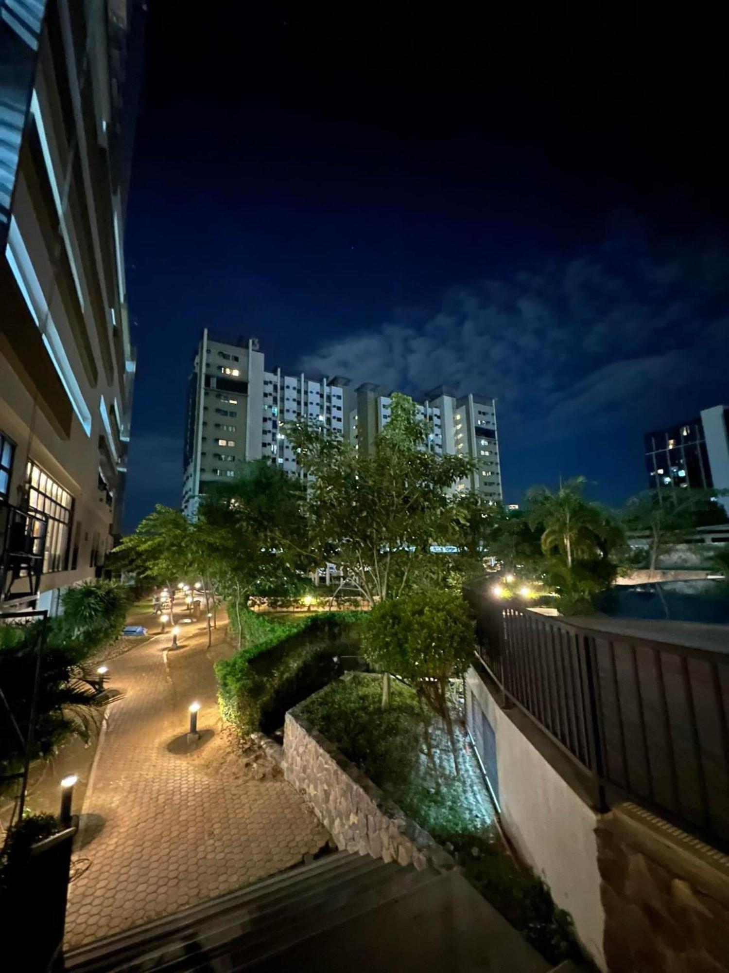 Arlowes At 20F Grand Residences セブ市 エクステリア 写真